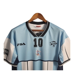 Camisa Retrô Seleção da Argentina 2010 Maradona - Fila Masculina - Azul com detalhes em branco e preto na internet