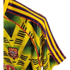 Camisa Retrô Arsenal II 91/93 - Masculina Adidas - Amarela com detalhes em verde e vermelho - comprar online