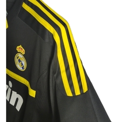 Camisa Retrô Real Madrid Goleiro 11/12 - Masculina Adidas - Preta com detalhes em amarelo - comprar online