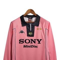 Camisa Retrô Juventus II 1997/1998 manga longa - Kappa Masculina - Rosa - comprar online
