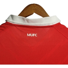 Camisa Retrô Manchester United 10/11 - Masculina Nike - Vermelha com detalhes em branco - comprar online