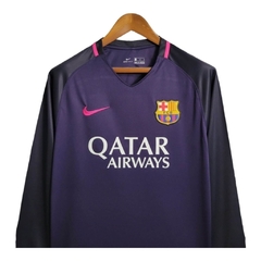 Camisa Retrô Barcelona 2016/2017 manga longa - Nike Masculina - Roxa com detalhes em rosa na internet