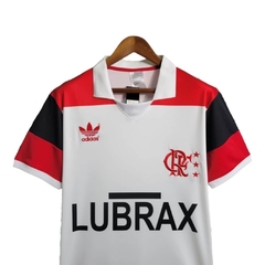 Camisa Retrô Flamengo II 1986 - Adidas Masculina - Branca com detalhes em vermelho - comprar online