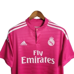 Camisa Retrô Real Madrid II 14/15 - Masculina Adidas - Rosa com detalhes em branco na internet
