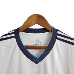 Imagem do Camisa Retrô Real Madrid I 12/13 - Masculina Adidas - Branca com detalhes em azul
