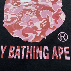 PLAYERA BAPE PINK HEAD en internet