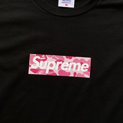 Imagen de Playera supreme x bape pink black tee