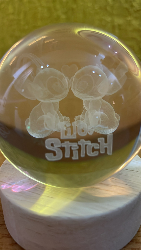Luminária de mesa Cristal – Stitch