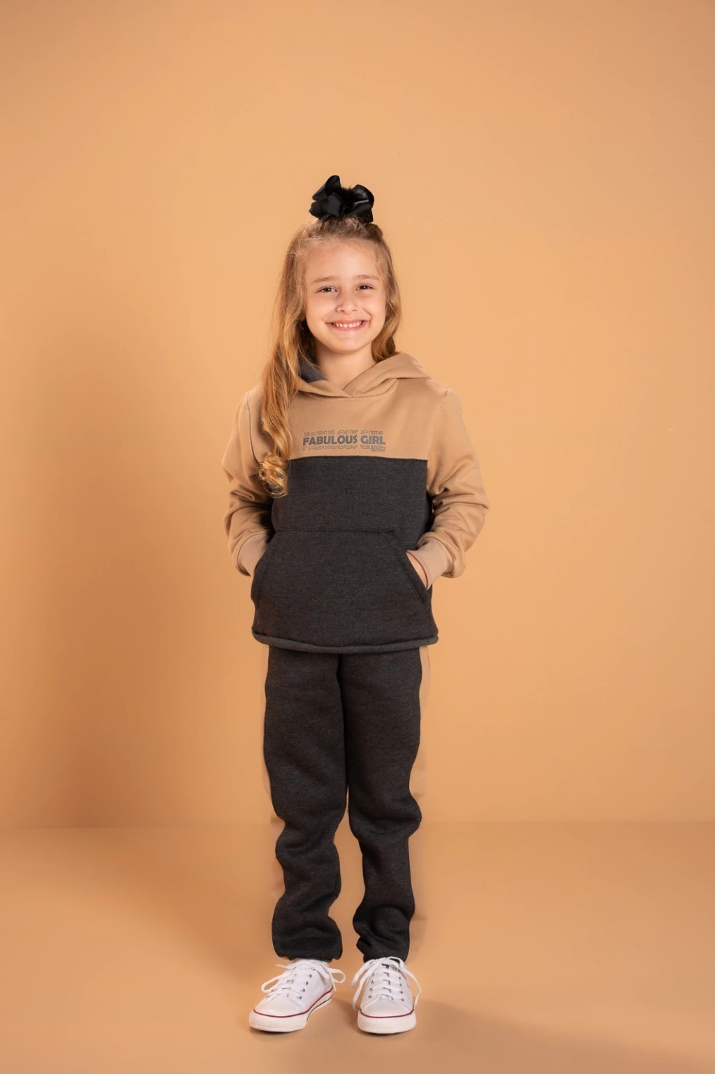 Conjunto Moletom Feminino Infantil e Juvenil Com Capuz e Bolso Canguru