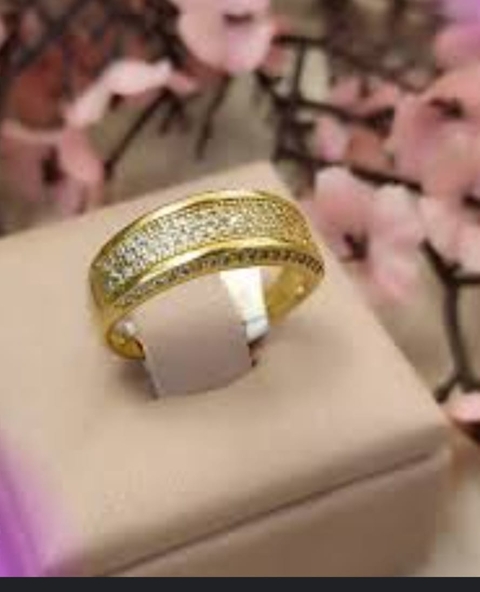 ANEL BIG CRAVEJADO OURO