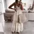 Vestido feminino com renda fora do ombro, retalhamento elegante, gola V, alça e - Donne50.online
