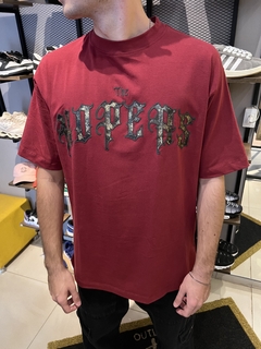 CAMISETA OVERSIZED VERMELHA THE HOPERS