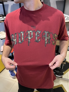 CAMISETA OVERSIZED VERMELHA THE HOPERS na internet