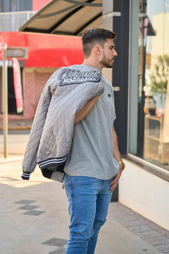 Jaqueta Puffer Chronic Cinza na internet