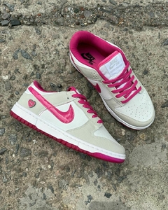 NIKE DUNK SB