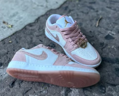 NIKE AIR JORDAN LOW GLITTER - ON WAVE