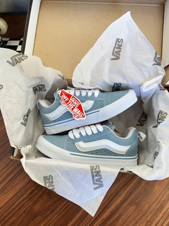 Vans old Knu