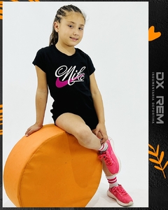 Remera Nena en internet