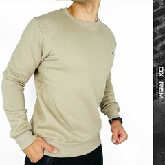 Buzo Cuello Simple Hombre en internet