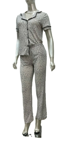 Imagem do Pijama Americano Dálmata Tecido Leve e Confortável