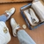 Adidas Samba branco com dourado na internet