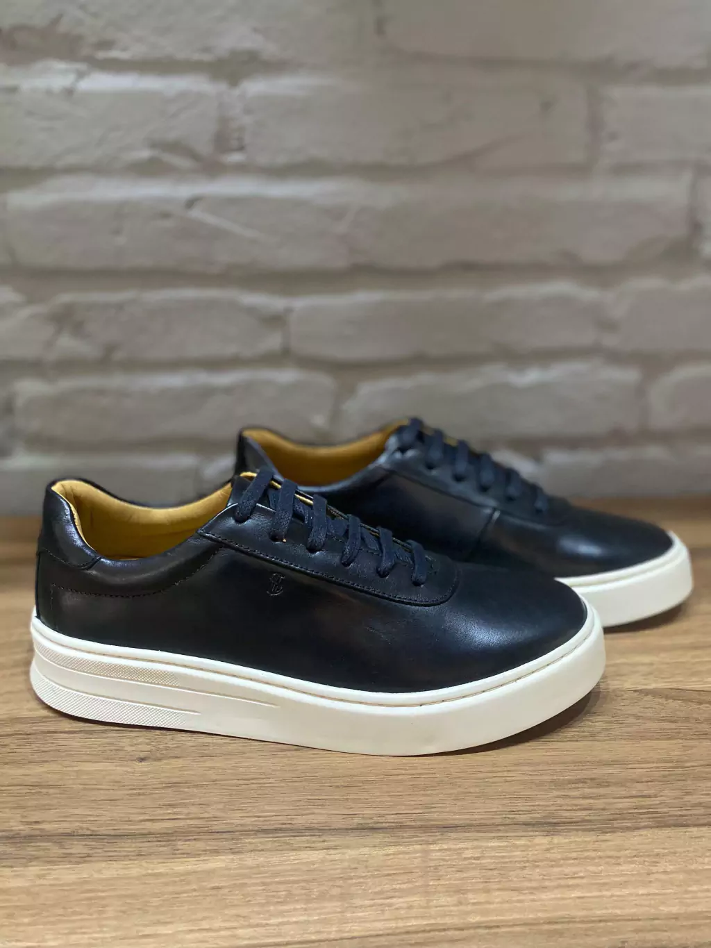 TÊNIS SNEAKER MADRI PRETO 3309F