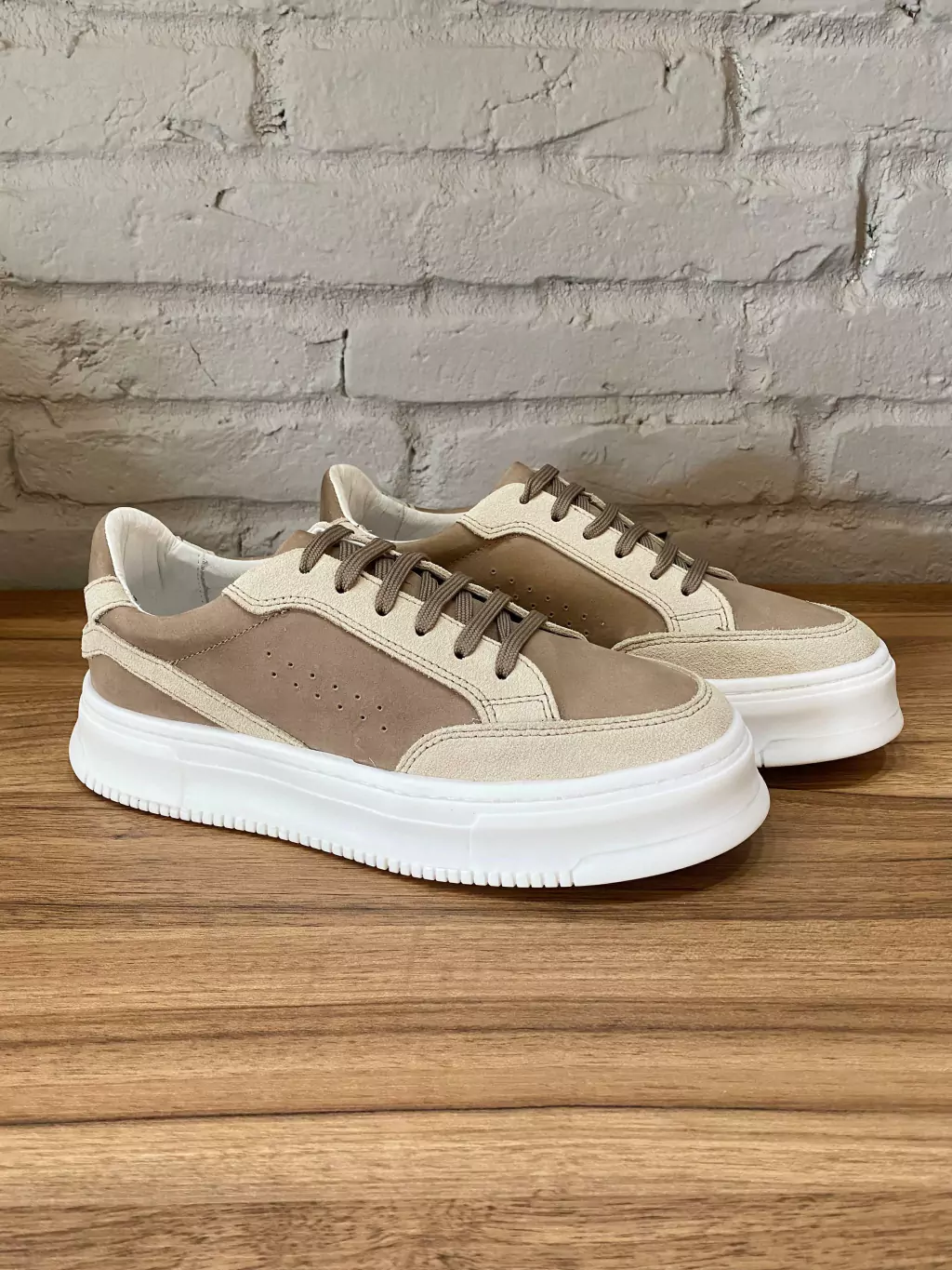 TENIS AUSTIN SERENO