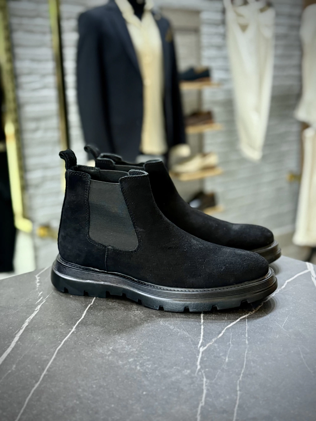 BOTA DUBAI CHELSEA PRETA