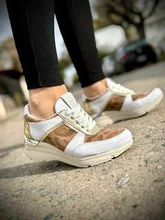 ZAPATILLA CUERO 70