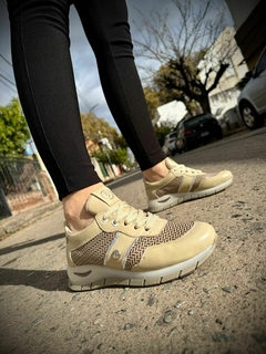 ZAPATILLA CUERO 909