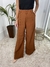 Calça alfaiataria Pantalona Terra Cota - comprar online