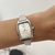 Reloj plateado correa con líneas - comprar en línea