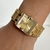 Reloj cuadrado grueso