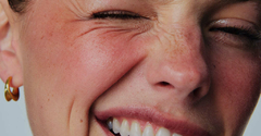 Blush Rhode en internet
