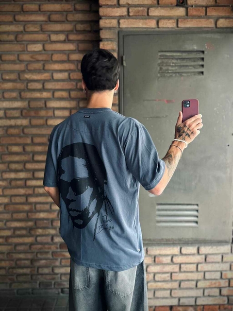 REMERA TRAVIS