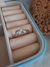 Anillo con piedras infinito en AQ - comprar online