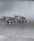 Argollitas con cubics Negro y Blanco con cierre bisagra en plata 925