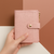 Carteira Minimalista Rosa em detalhes dourados - comprar online