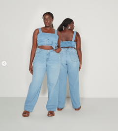 Calça Wide com Strass na internet