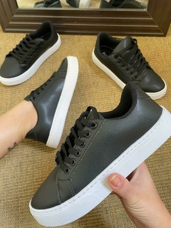 Tênis Preto