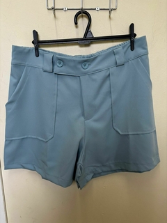 SHORTS ALFAITARIA COM DETALHES E BOTOES na internet