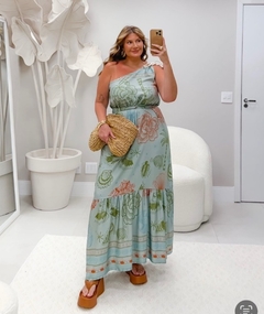 Vestido Thalia na internet