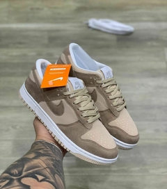 Tenis Nike Bege