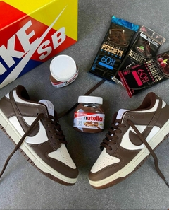 Tenis Nike Marrom Escuro