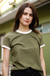 camiseta feminina ringer verde e off white
