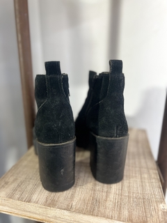 Botas HYM 38 Negra en internet