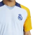 Camisa de treino do Real Madrid 24/25 com detalhes em azul e amarelo, apresentando o escudo do clube.