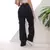 Calça Cargo Feminina Wide Leg em Sarja Preta – Tendência Street Style