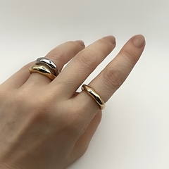 Anel Space Slim Martelado Orgânico Dourado - loja online