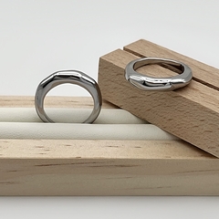Anel Space Slim Martelado Orgânico Prata